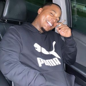 Meet your Posher, Derrius